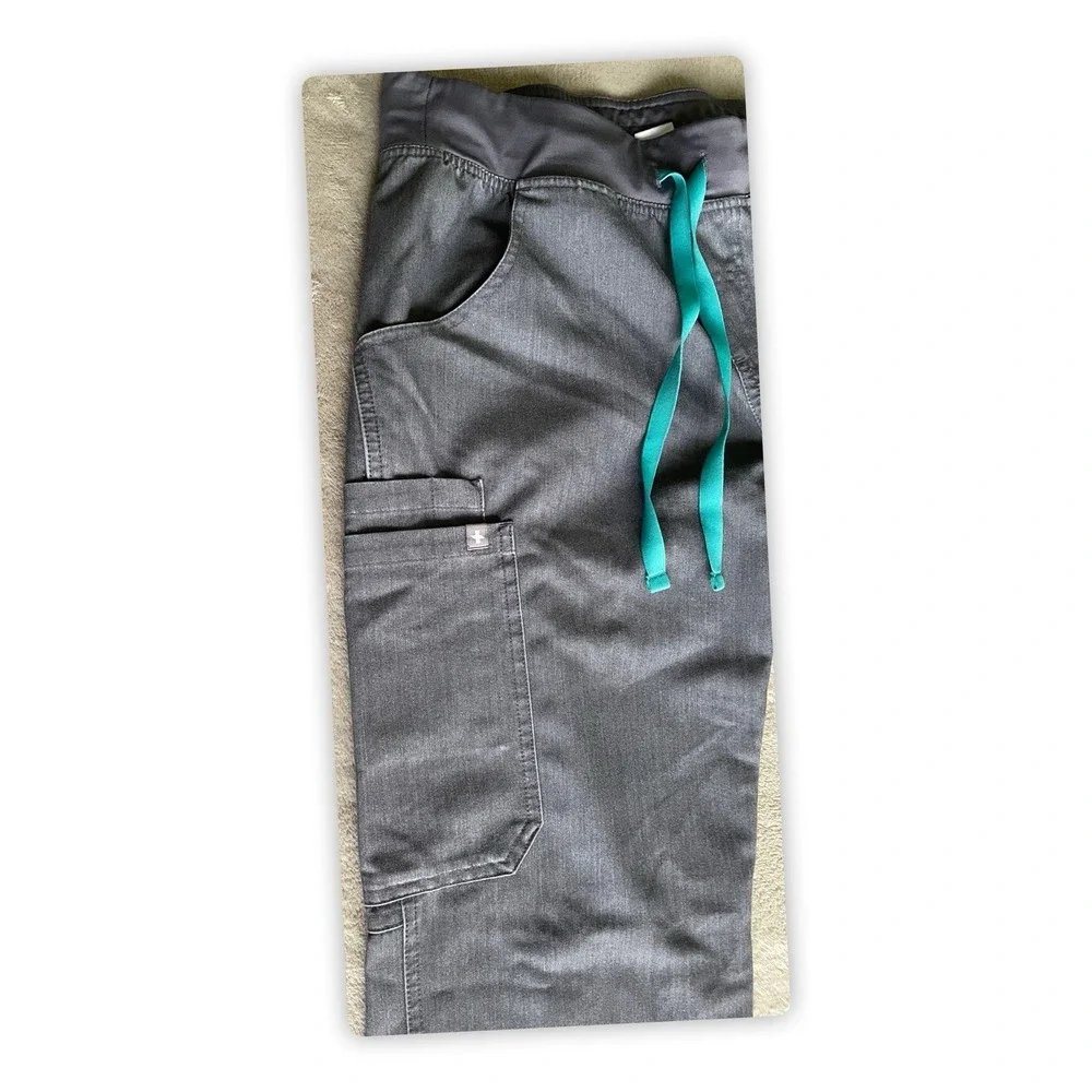 FIGS Technical Collection Gray Scrub Pants Women's S/P Cargo Stretch Drawstring